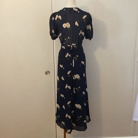 Reformation Bonnie Dress in Size Small Petite in Opaline Floral - Picture 9 of 16